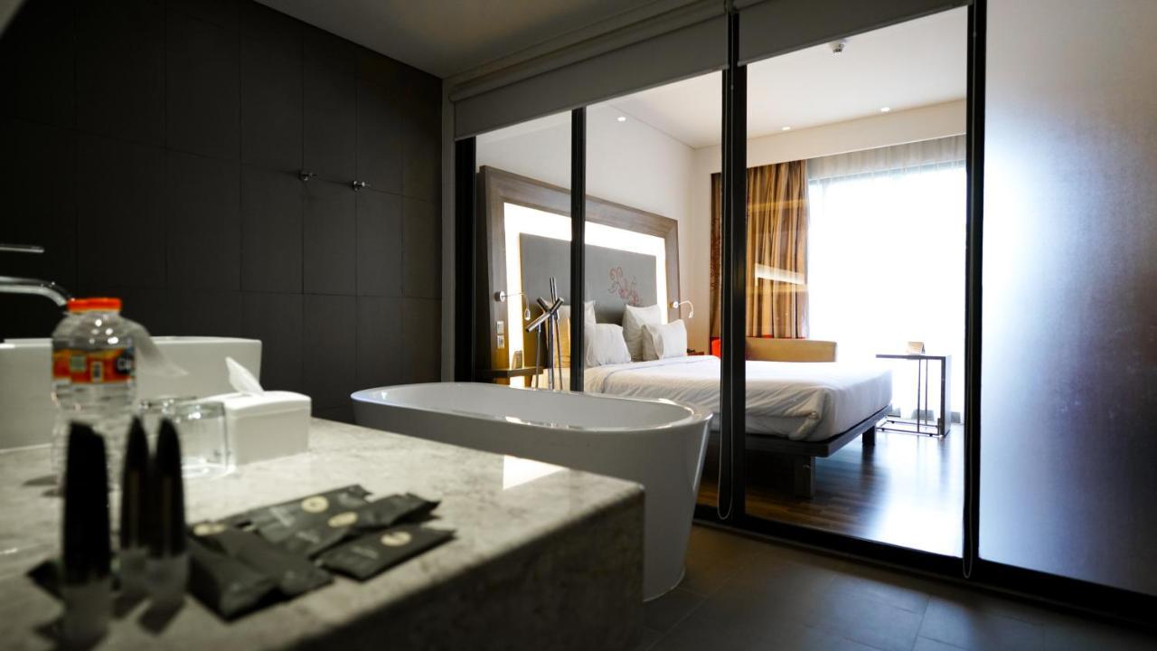 Banjarbaru Novotel Banjarmasin Airport מראה חיצוני תמונה