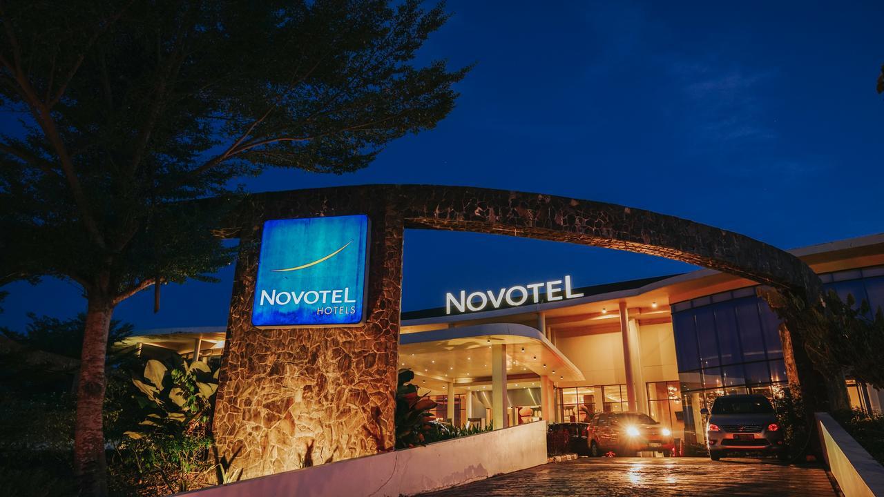 Banjarbaru Novotel Banjarmasin Airport מראה חיצוני תמונה