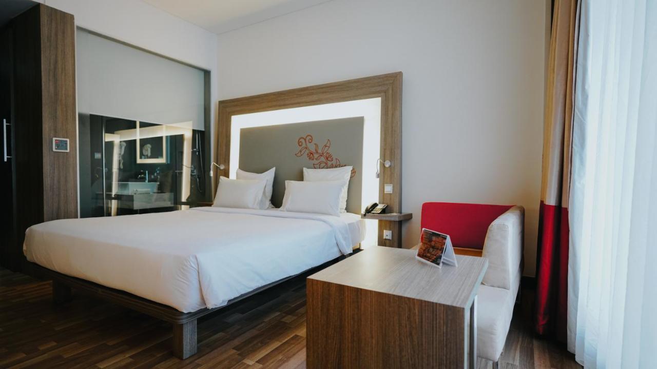 Banjarbaru Novotel Banjarmasin Airport מראה חיצוני תמונה